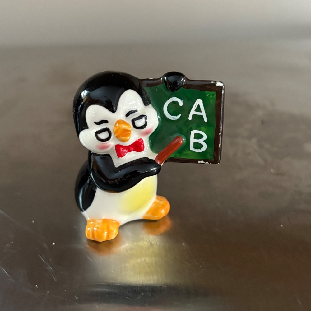 Adorable Ceramic Penguin Figurine Norcrest Teacher Blackboard‎ CAB Letters